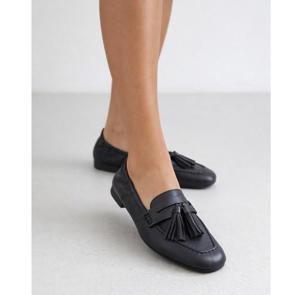 Aquatalia‎ Black Leather Tassel Loafer Flats Elastic Back Made in Italy Size 5.5